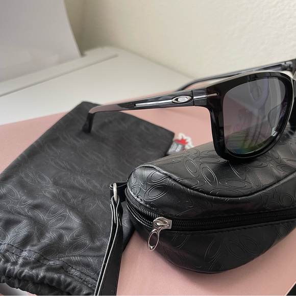 Oakley drop in woman’s sunglasses